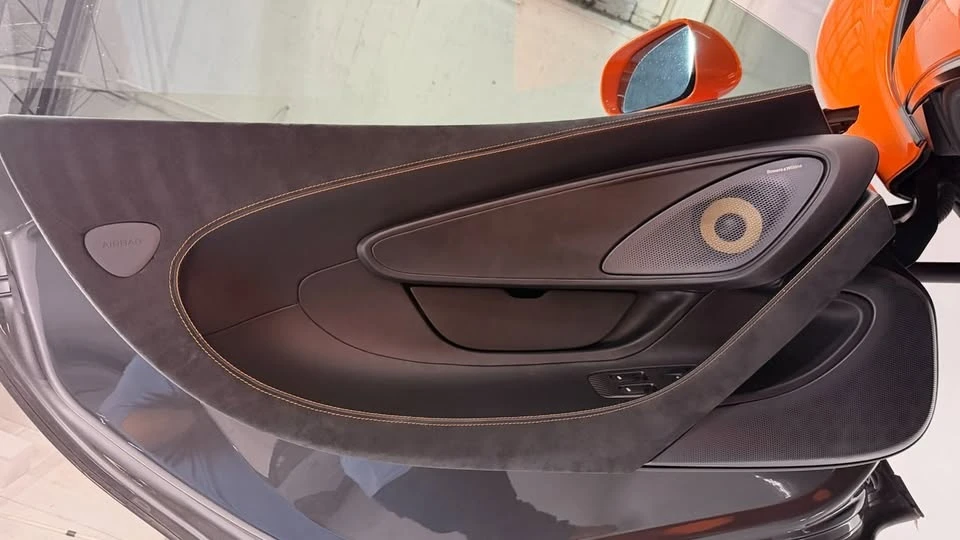 2017 McLaren 570S - Image 15 of 19