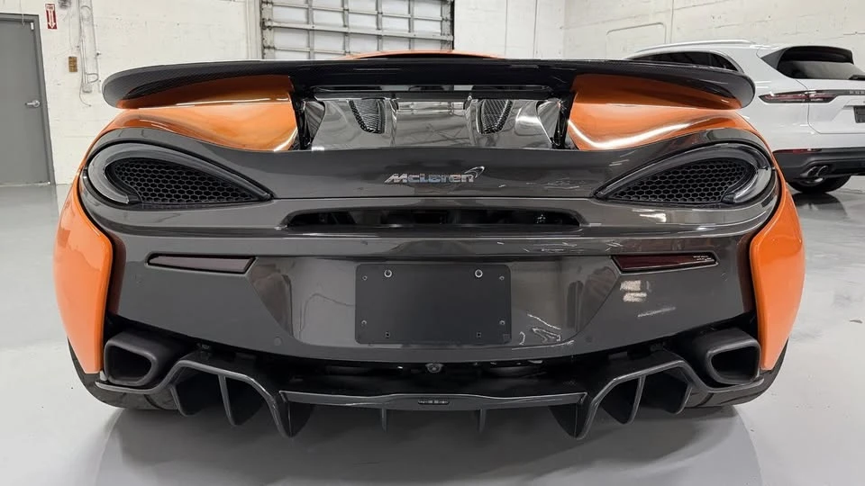 2017 McLaren 570S - Image 12 of 19
