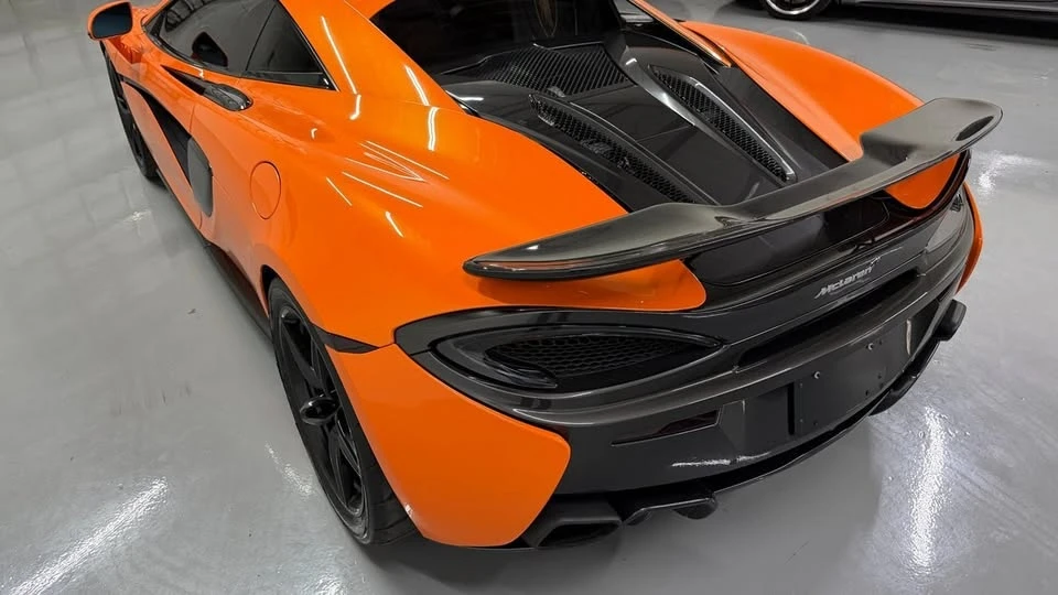 2017 McLaren 570S - Image 6 of 19