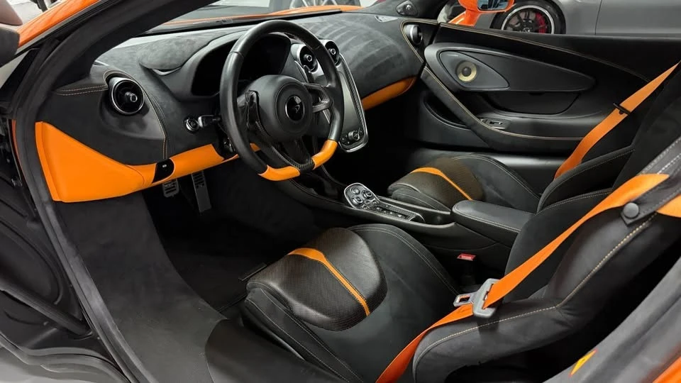 2017 McLaren 570S - Image 16 of 19