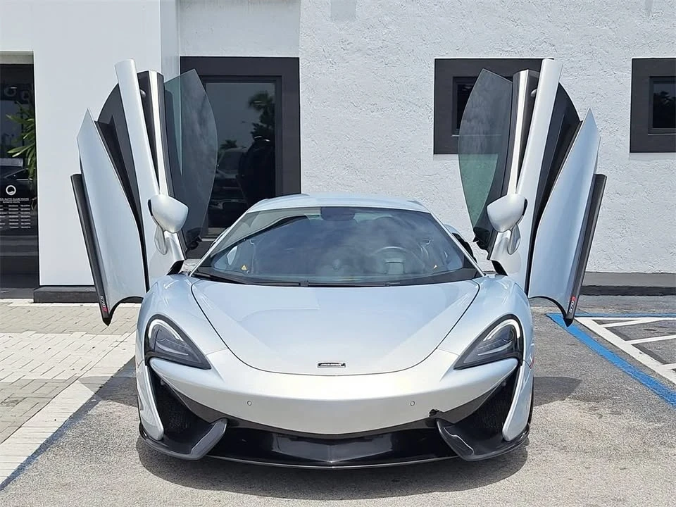 2017 McLaren 570S - Image 3 of 11