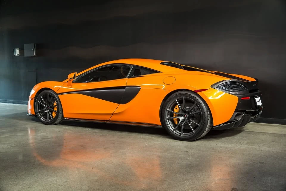 2017 McLaren 570S - Image 4 of 17