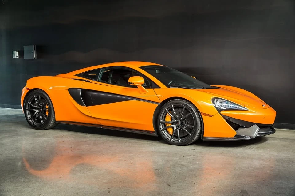 2017 McLaren 570S - Image 6 of 17