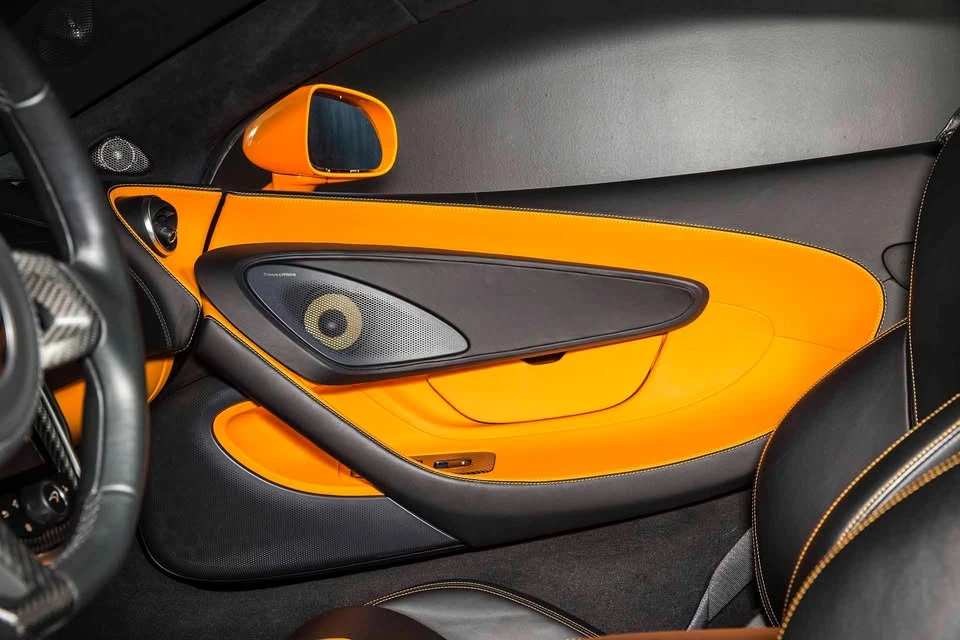 2017 McLaren 570S - Image 15 of 17