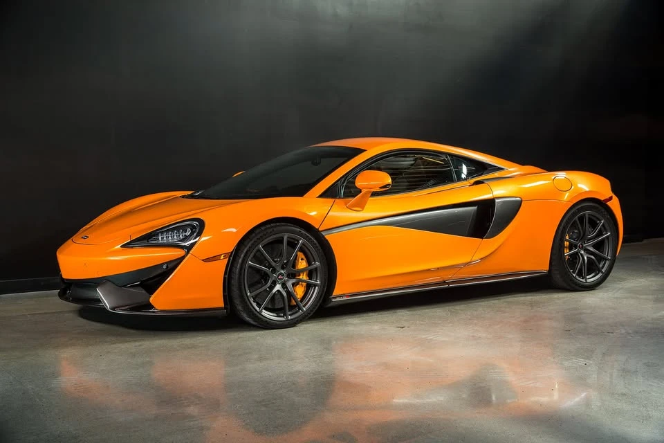 2017 McLaren 570S - Image 3 of 17