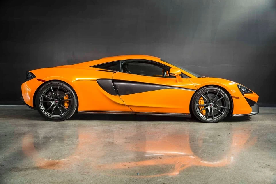 2017 McLaren 570S - Image 7 of 17