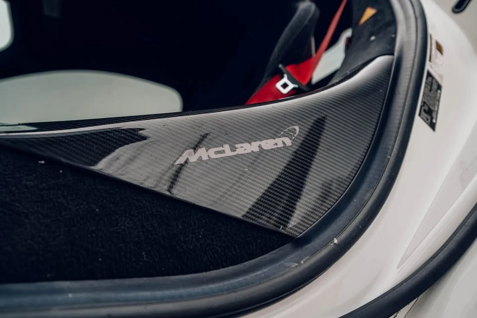 2017 McLaren 570S - Image 18 of 20