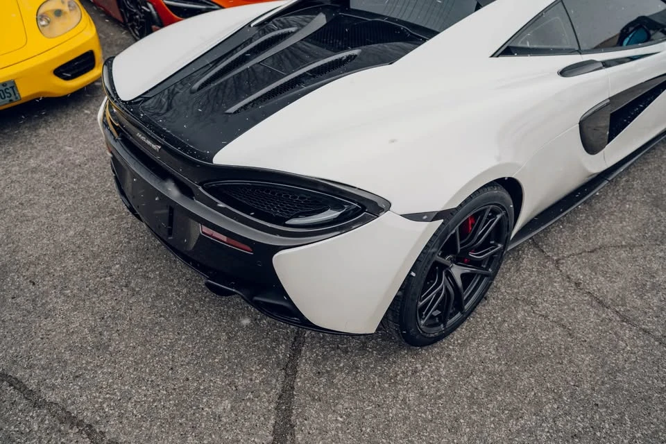 2017 McLaren 570S - Image 7 of 20