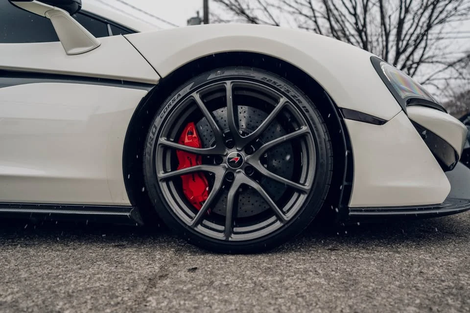 2017 McLaren 570S - Image 5 of 20