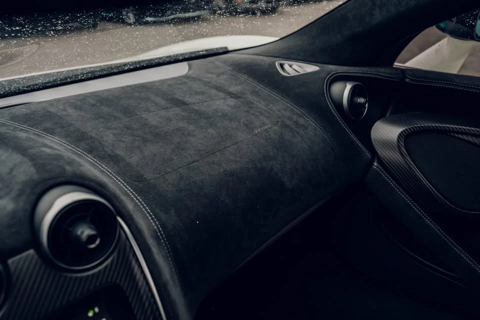 2017 McLaren 570S - Image 19 of 20