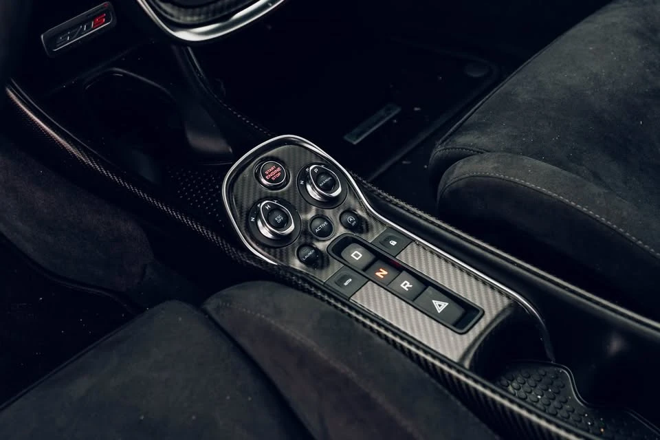 2017 McLaren 570S - Image 16 of 20