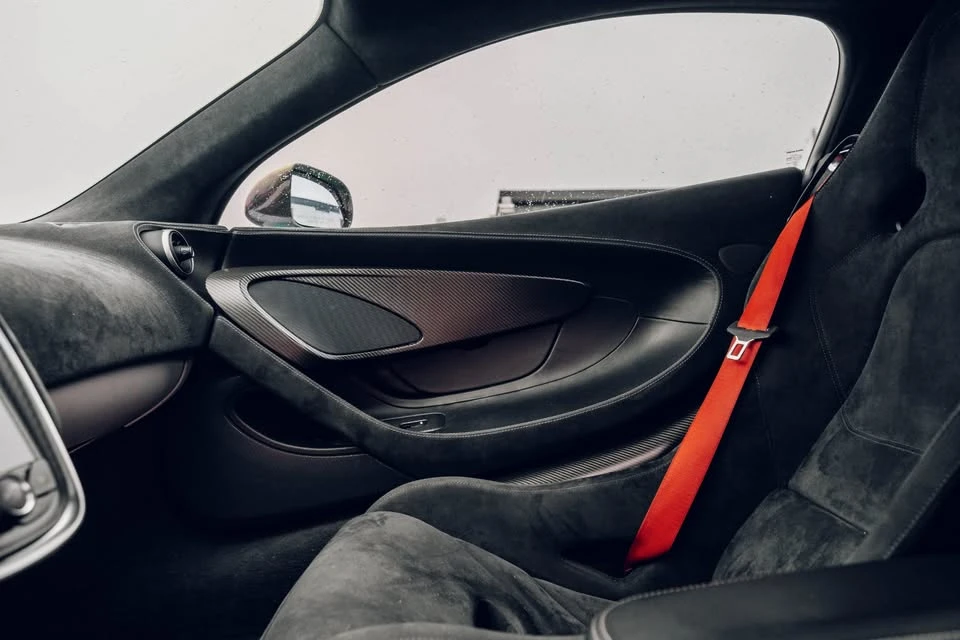2017 McLaren 570S - Image 14 of 20