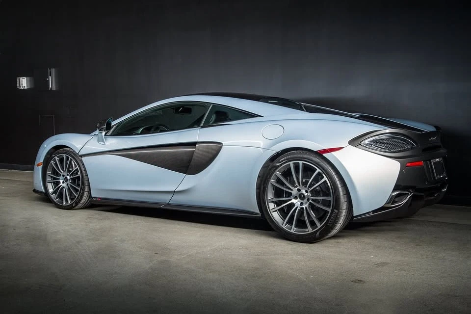 2017 McLaren 570S - Image 4 of 17