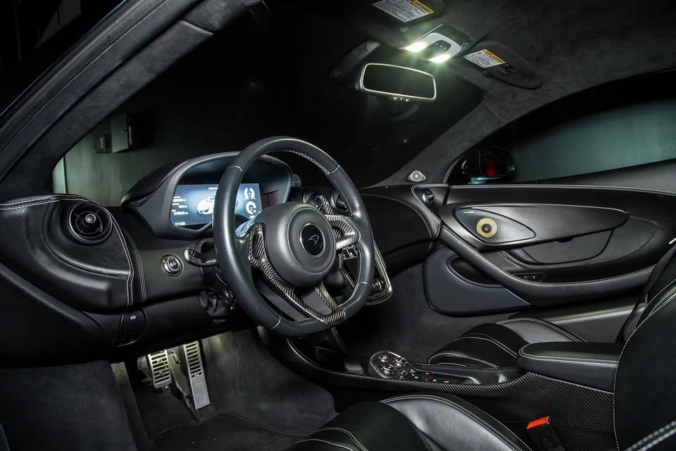 2017 McLaren 570S - Image 13 of 17