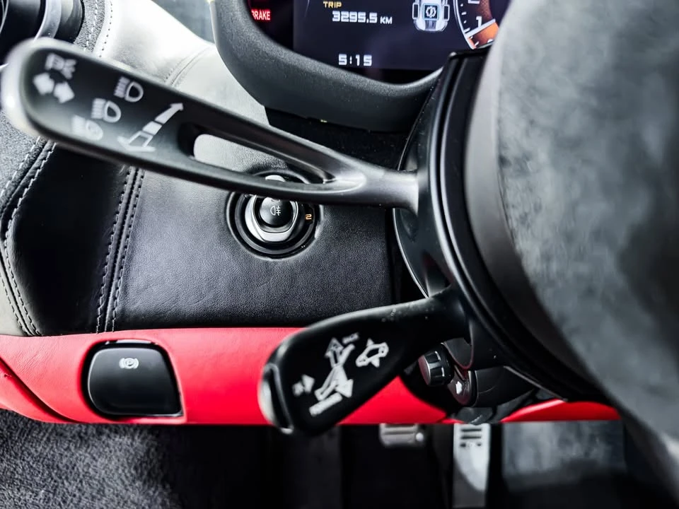 2017 McLaren 570S - Image 11 of 20