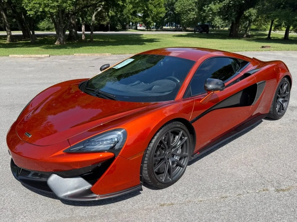2017 McLaren 570S - Image 10 of 20