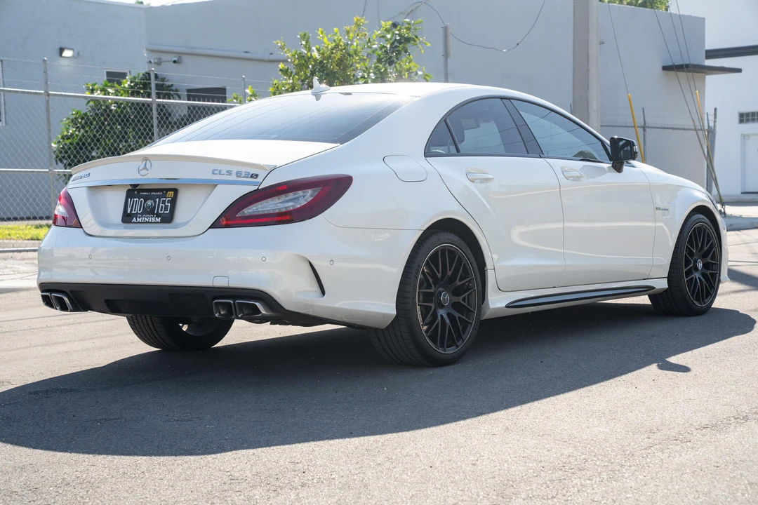 2017 Mercedes-Benz C218 CLS 63 AMG - Image 7 of 31