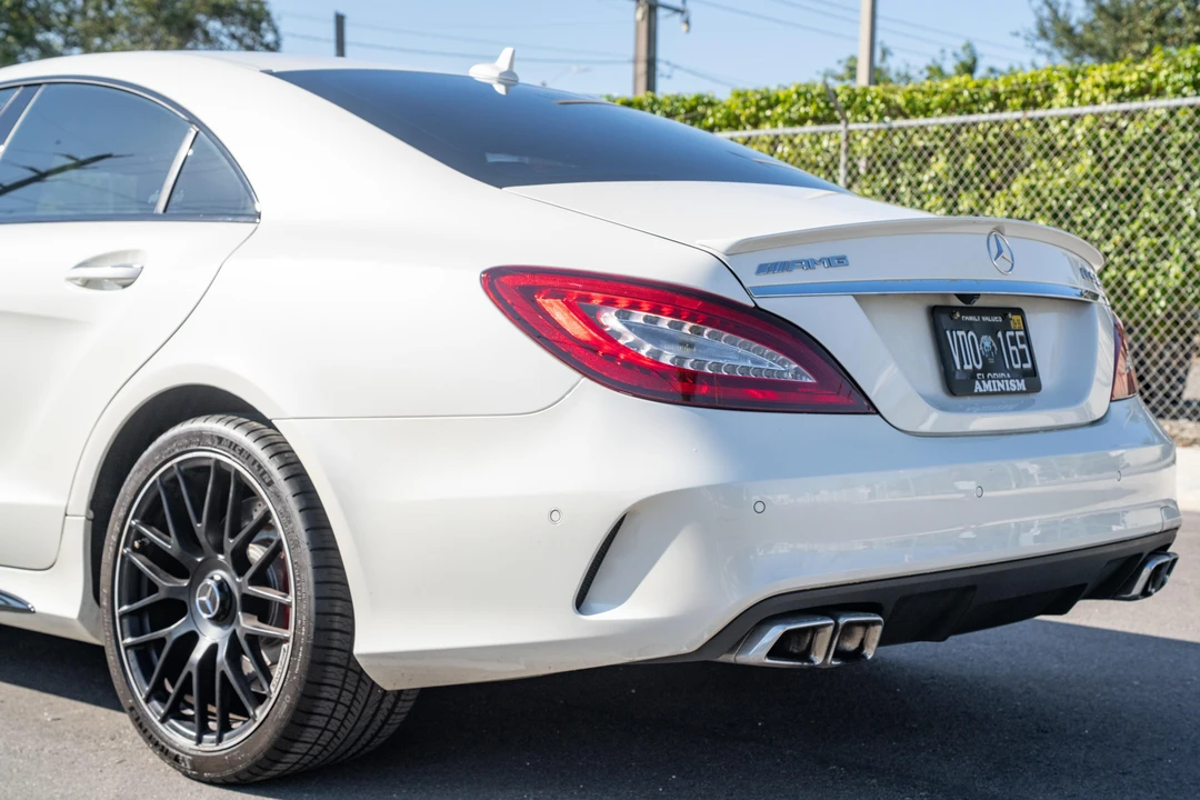 2017 Mercedes-Benz C218 CLS 63 AMG - Image 18 of 31