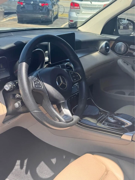 2017 Mercedes-Benz E-Class - Image 8 of 10