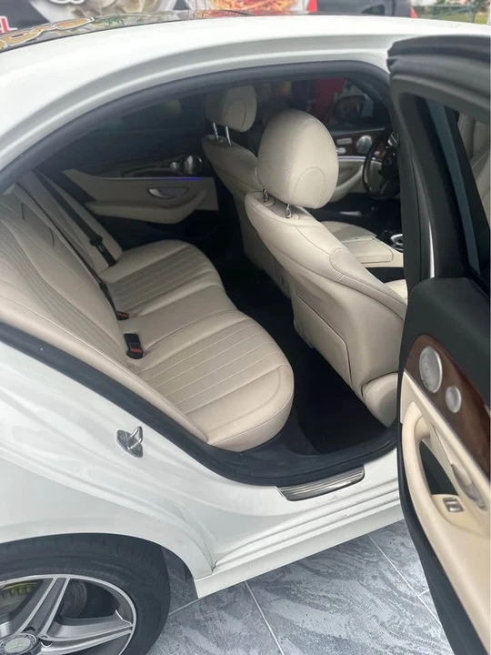 2017 Mercedes-Benz W213 E-Class - Image 4 of 4