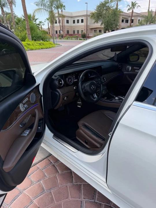 2017 Mercedes-Benz E-Class - Image 7 of 11