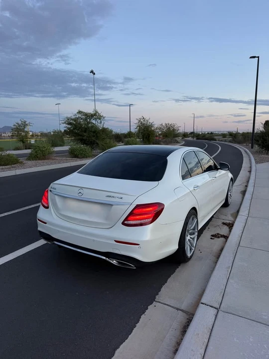 2017 Mercedes-Benz E-Class - Image 4 of 7