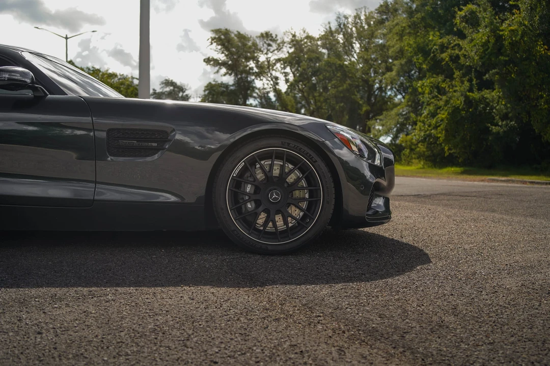 2017 Mercedes-Benz AMG GT - Image 24 of 31