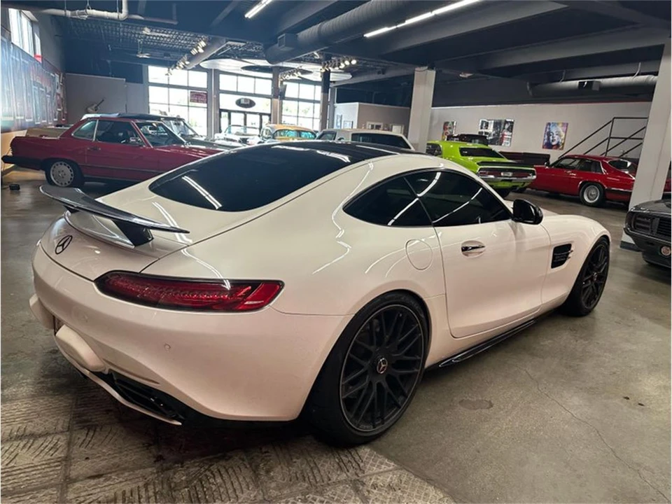 2017 Mercedes-Benz AMG GT - Image 17 of 31