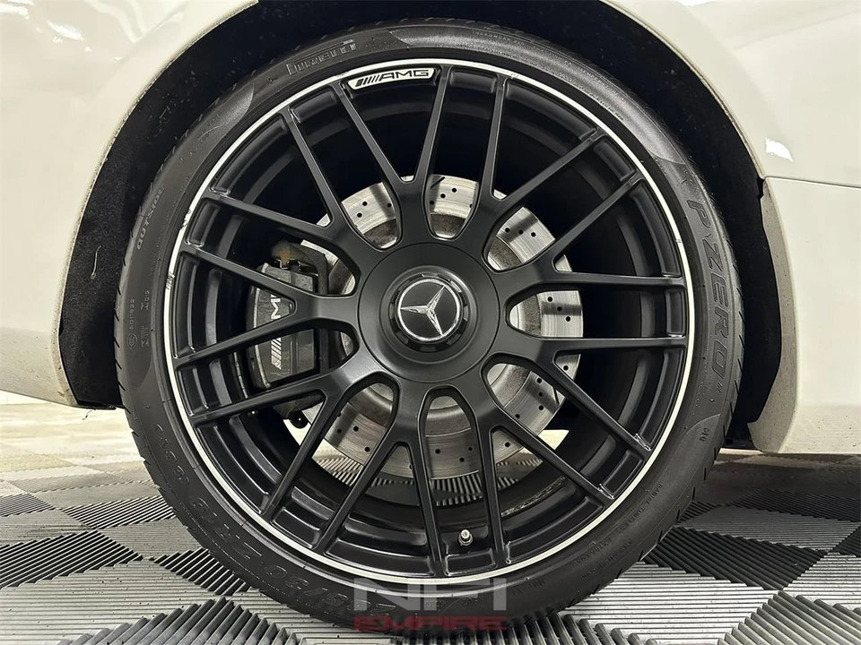 2017 Mercedes-Benz AMG GT - Image 27 of 31