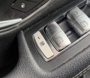 2017 Mercedes-Benz W205 C-Class - Image 19 of 20