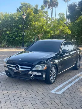 2017 Mercedes-Benz C-Class C 300 4MATIC Luxury Sedan 4D