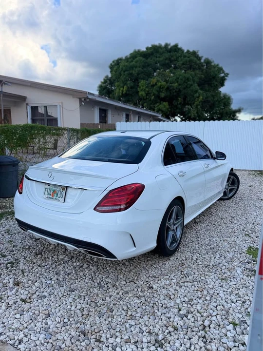 2017 Mercedes-Benz W205 C-Class - Image 4 of 16