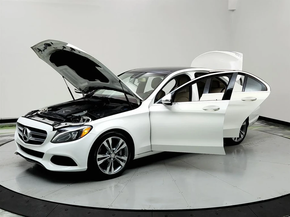 2017 Mercedes-Benz W205 C-Class - Image 9 of 12