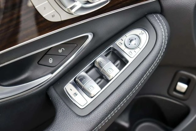 2017 Mercedes-Benz W205 C-Class - Image 16 of 21