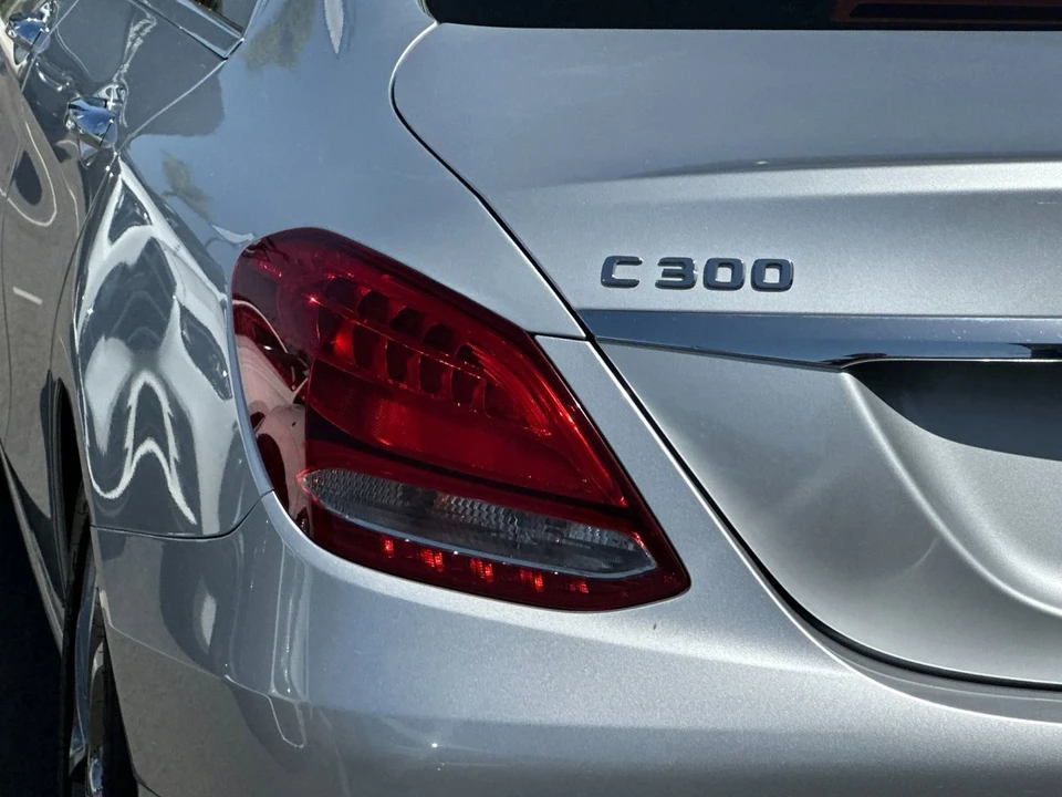 2017 Mercedes-Benz W205 C-Class - Image 28 of 31