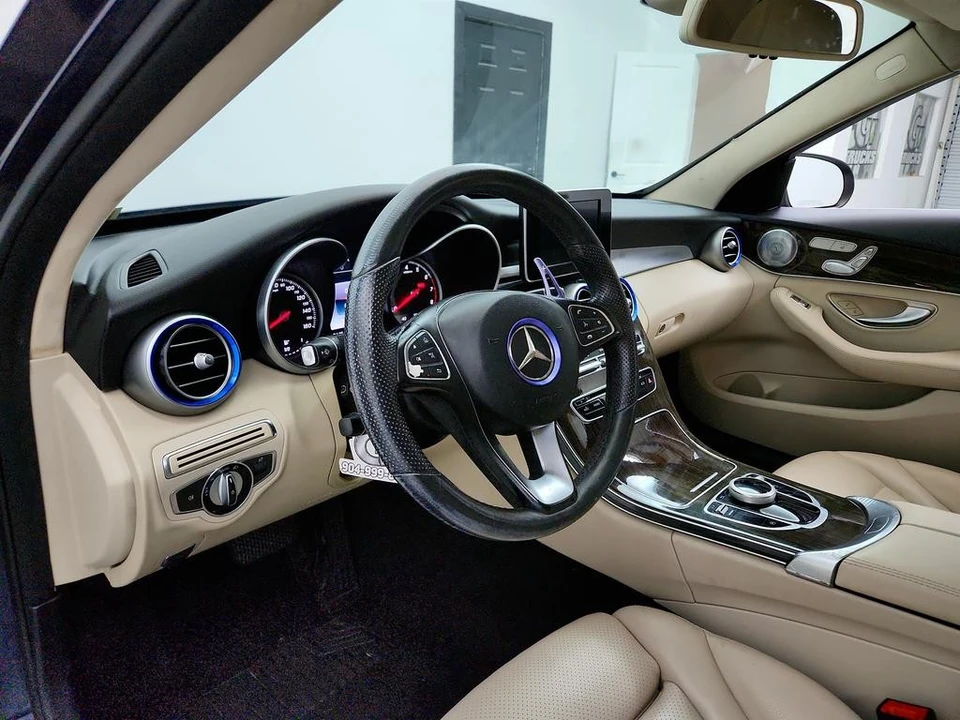 2017 Mercedes-Benz W205 C-Class - Image 13 of 21