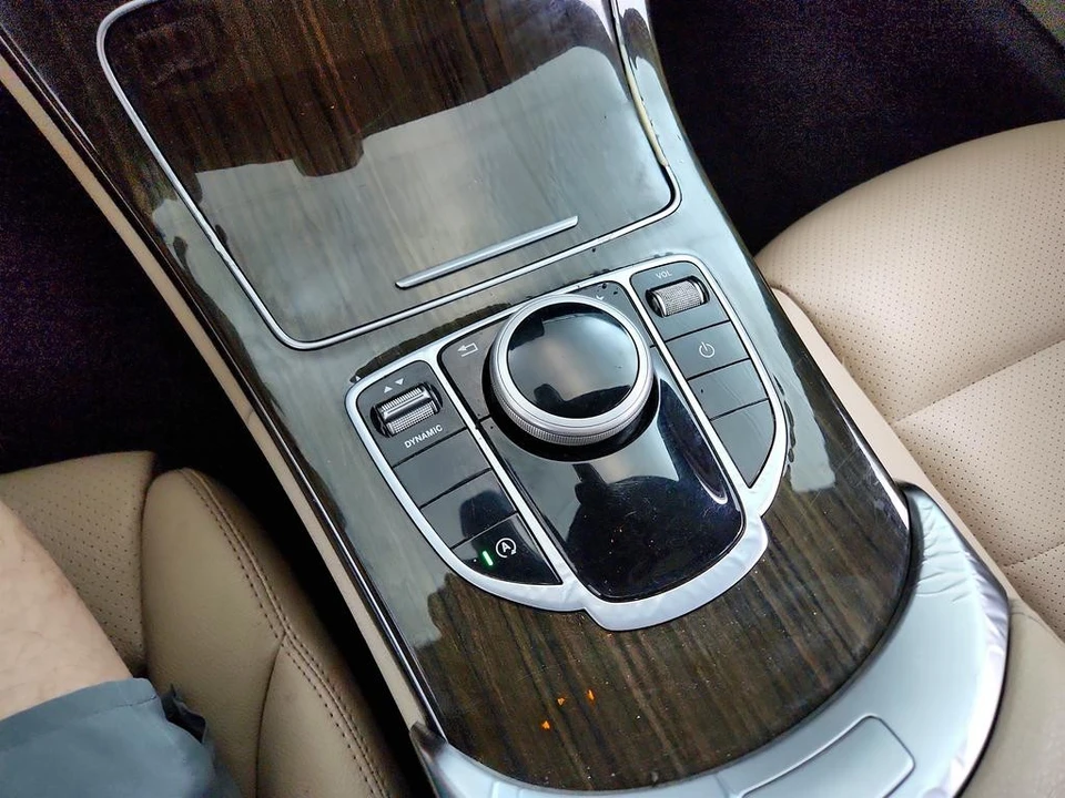 2017 Mercedes-Benz W205 C-Class - Image 19 of 21
