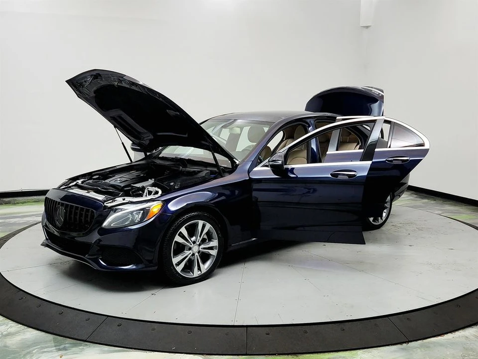 2017 Mercedes-Benz W205 C-Class - Image 9 of 21