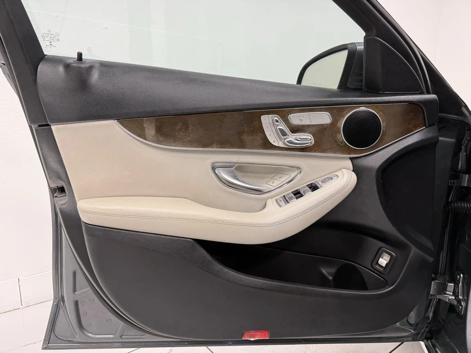 2017 Mercedes-Benz W205 C-Class - Image 14 of 21