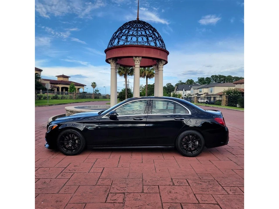 2017 Mercedes-Benz W205 C 63 AMG - Image 2 of 31