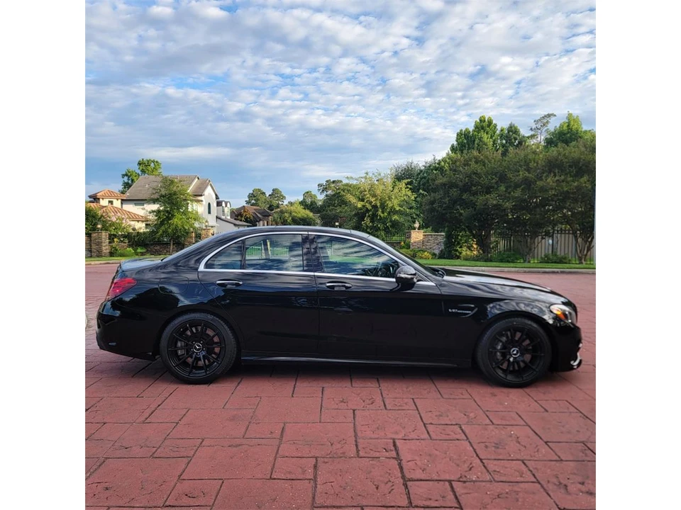 2017 Mercedes-Benz W205 C 63 AMG - Image 3 of 31