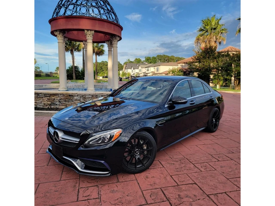 2017 Mercedes-Benz W205 C 63 AMG - Image 4 of 31