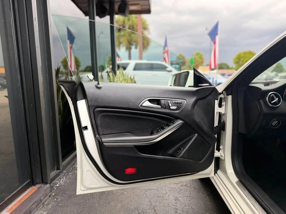 2017 Mercedes-Benz C117 CLA - Image 2 of 13