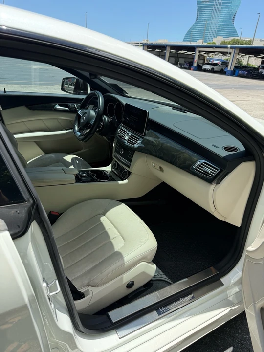 2017 Mercedes-Benz C218 CLS-Class - Image 7 of 11