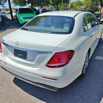 2017 Mercedes-Benz E 300 Sport