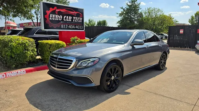 2017 Mercedes-Benz E 300 Luxury