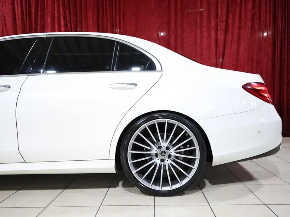 2017 Mercedes-Benz W213 E-Class - Image 4 of 18