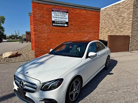 2017 Mercedes-Benz E-Class E 300 4MATIC Sedan 4D