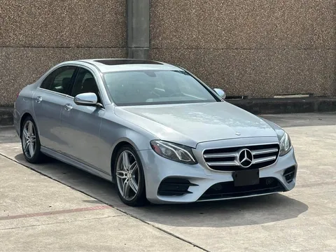 2017 Mercedes-Benz E-Class E 300 4MATIC Sedan 4D