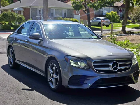 2017 Mercedes-Benz E-Class E 300 4MATIC Sedan 4D